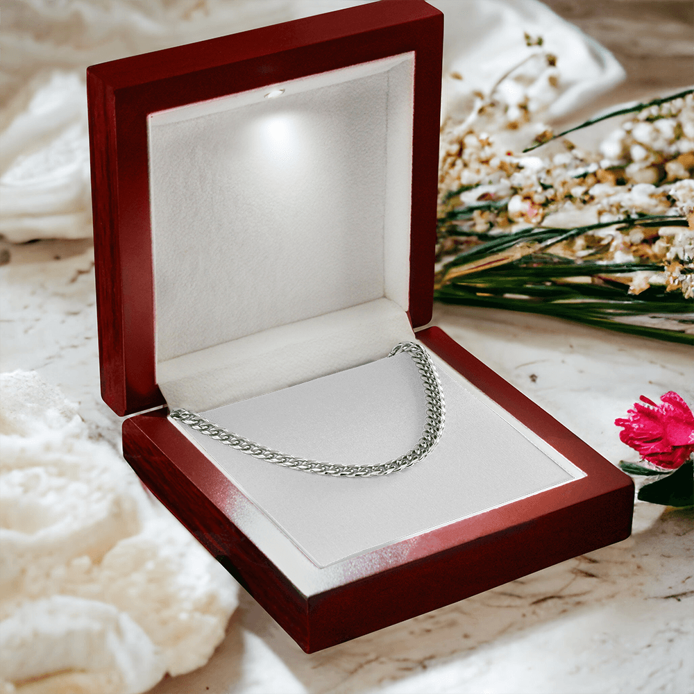 TIMELESS TRIBUTE FOR HIS GRADUATION Cuban Link Chain - Luxury Box